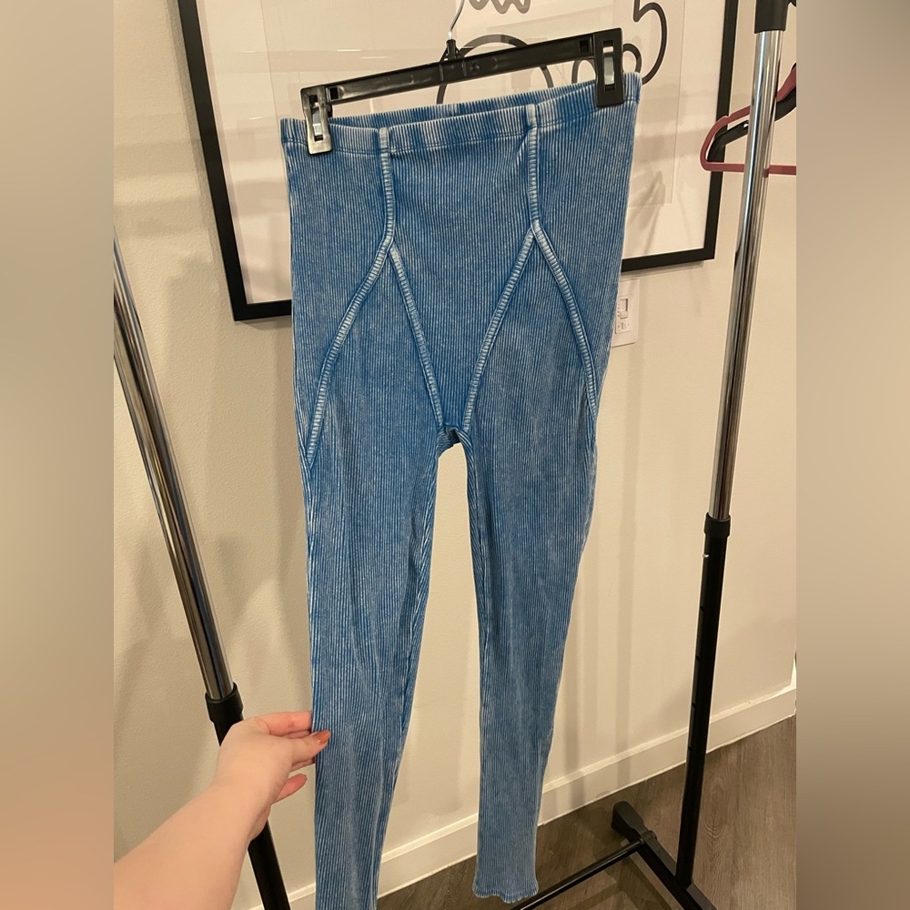 NWT fashion nova stretch ribbed leggings - Picture 4 of 6